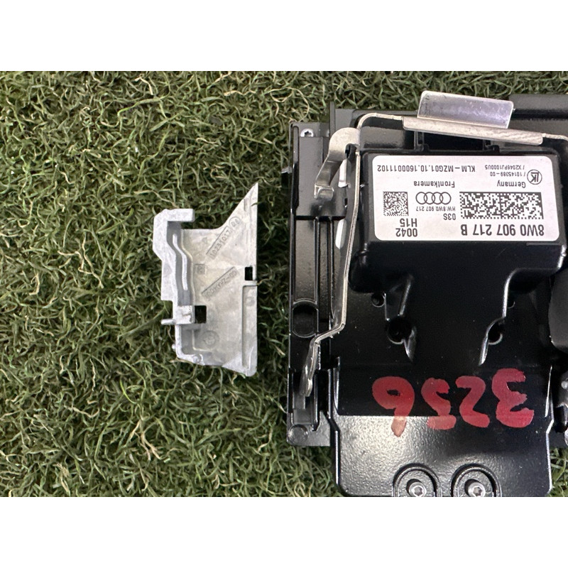 Камера переднего вида (электрика) AUDI A4 B9 2017 2.0 TFSI 8W0907217B