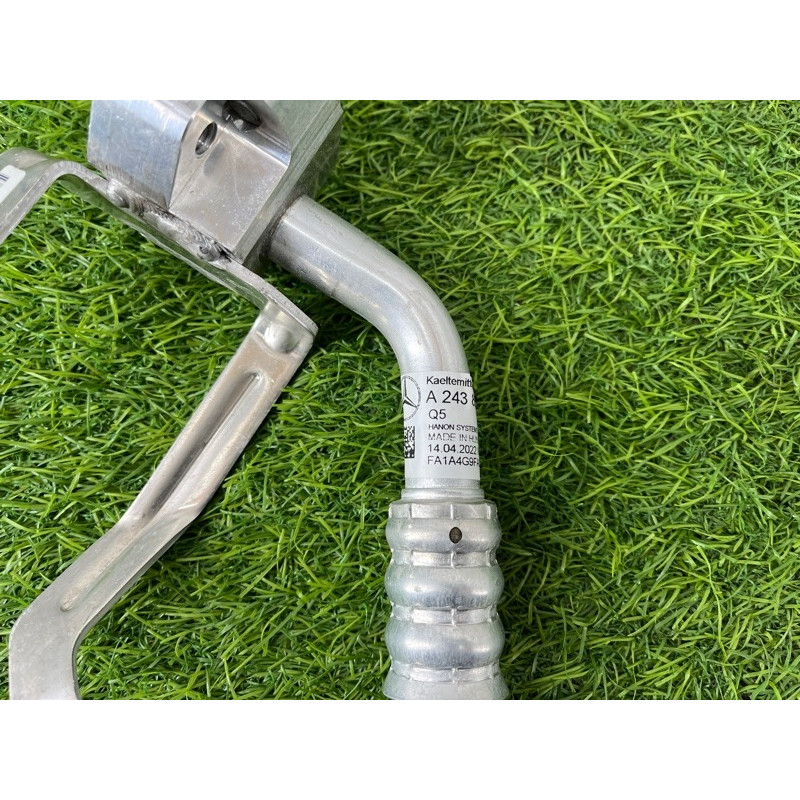 Трубка кондиционера (отопление и кондиционирование) Mercedes-Benz EQB 350 X243 2022 A2438307400