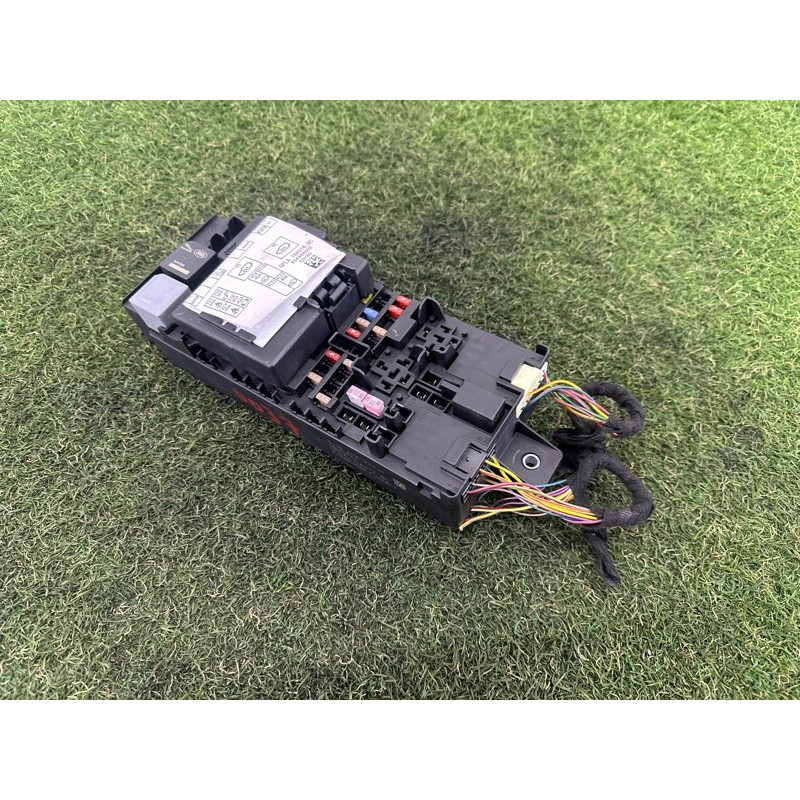 Блок предохранителей (электрика) LAND ROVER Range Rover L405 2016 5.0 LR085480