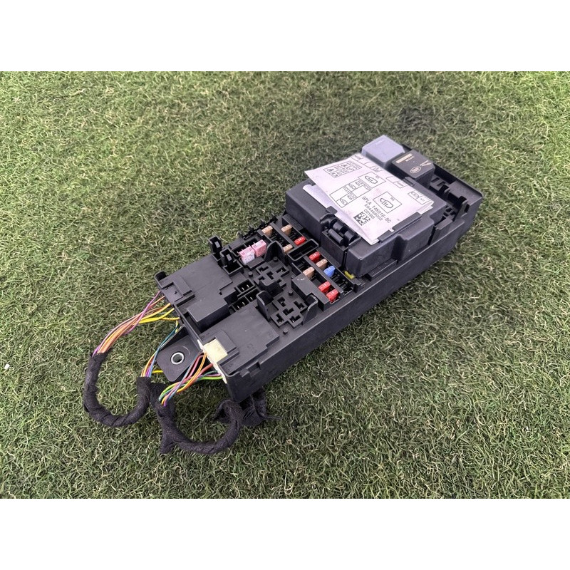 Блок предохранителей (электрика) LAND ROVER Range Rover L405 2016 5.0 LR085480