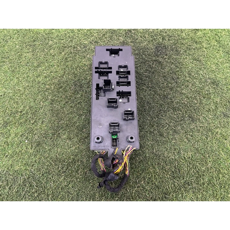 Блок предохранителей (электрика) LAND ROVER Range Rover L405 2016 5.0 LR085480