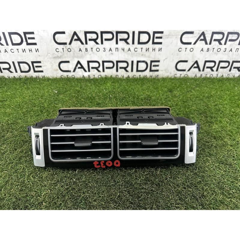 Центральный дефлектор салона (салон) LAND ROVER Range Rover L405 2016 5.0 LR070448