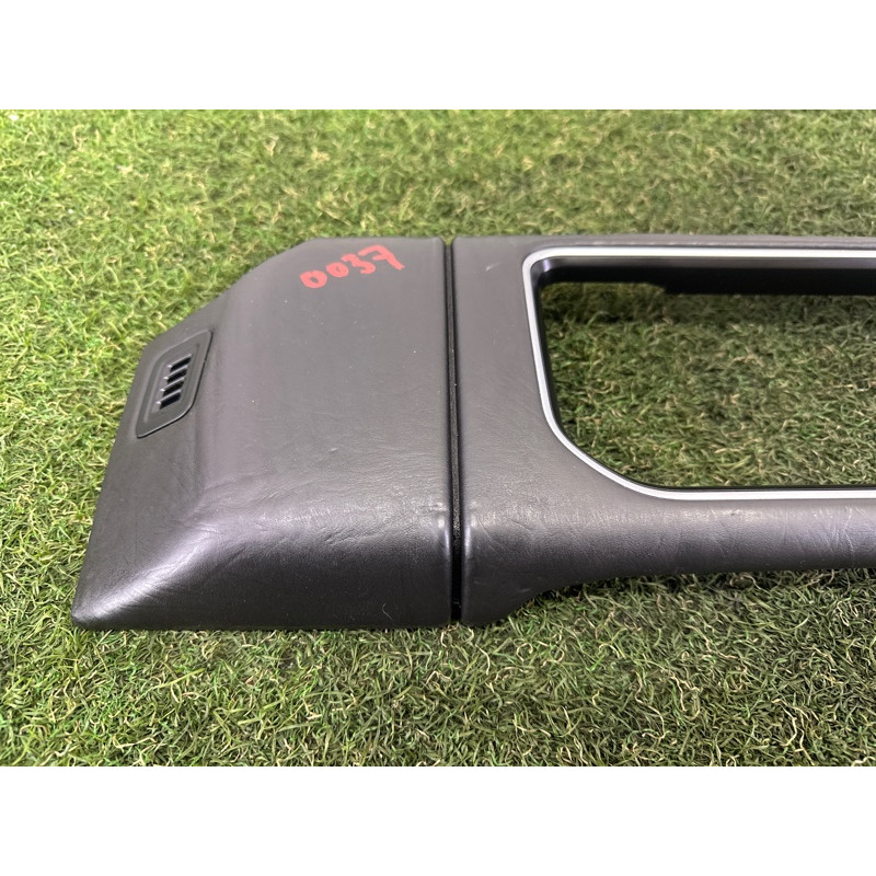 Декоративная накладка торпедо (салон) LAND ROVER Range Rover L405 2016 5.0 LR035394