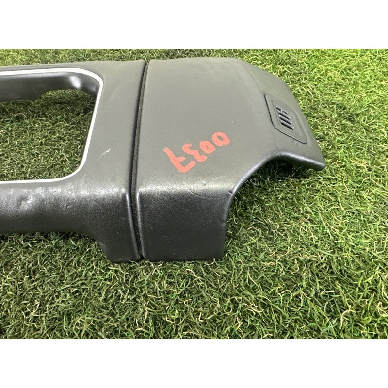 Декоративная накладка торпедо (салон) LAND ROVER Range Rover L405 2016 5.0 LR035394