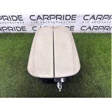 Подлокотник