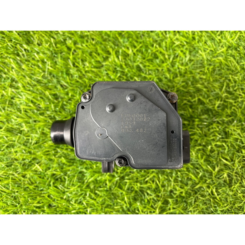 Клапан системы охлаждения (электрика / кнопки) Mercedes-Benz EQB 350 X243 2022 A0005061400