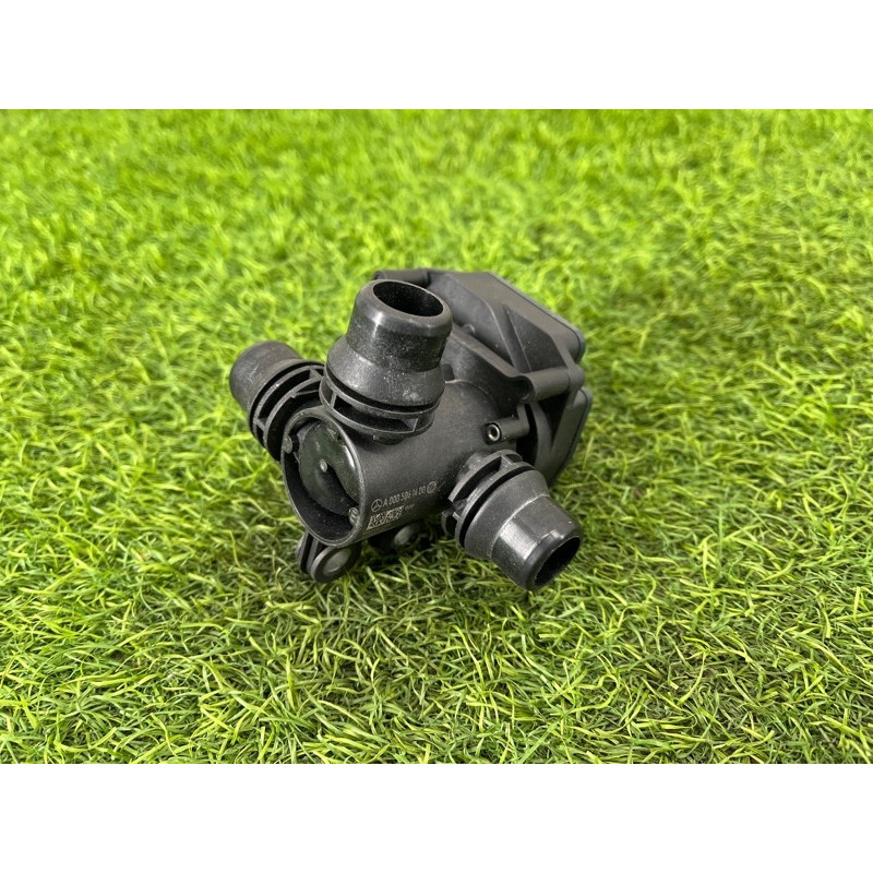 Клапан системы охлаждения (электрика / кнопки) Mercedes-Benz EQB 350 X243 2022 A0005061400