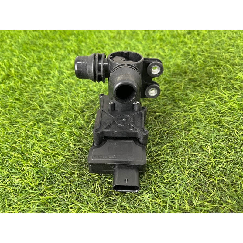 Клапан системы охлаждения (электрика / кнопки) Mercedes-Benz EQB 350 X243 2022 A0005061500