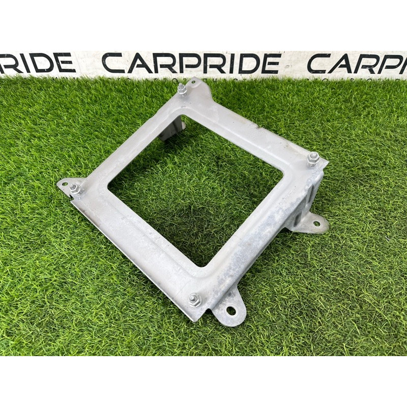 Кронштейн инвертора (электрика) Mercedes-Benz EQB 350 X243 2022 A2435452000