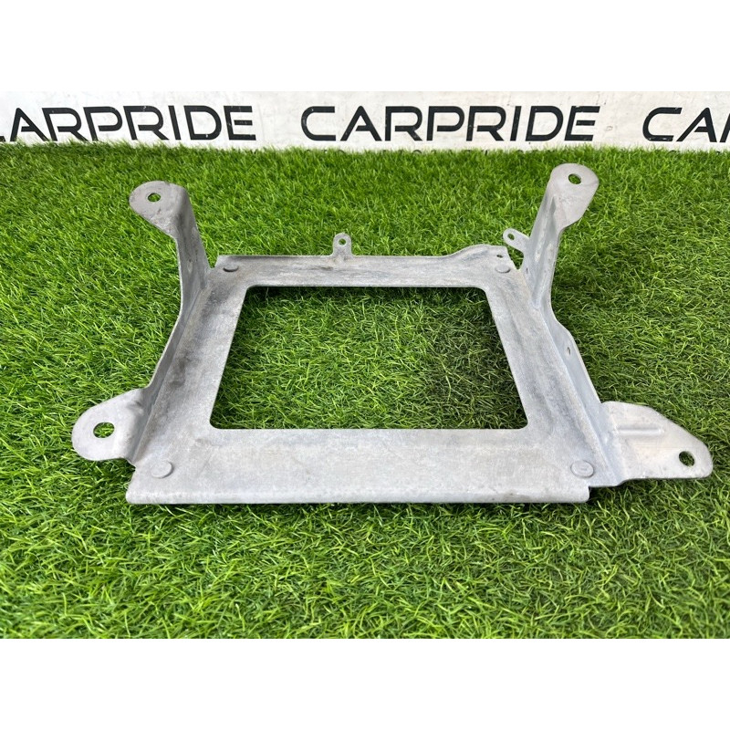 Кронштейн инвертора (электрика) Mercedes-Benz EQB 350 X243 2022 A2435452000