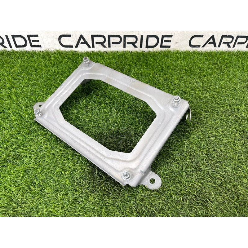 Кронштейн инвертора (электрика) Mercedes-Benz EQB 350 X243 2022 A2435452100