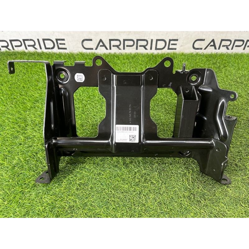 Кронштейн инвертора (электрика) Mercedes-Benz EQB 350 X243 2022 A2433451900