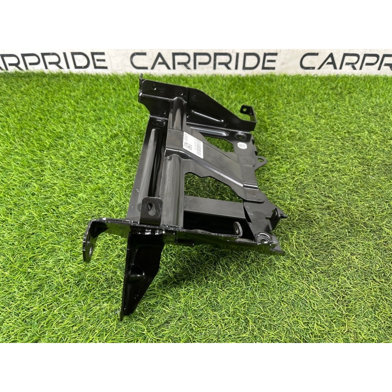 Кронштейн инвертора (электрика) Mercedes-Benz EQB 350 X243 2022 A2433451900