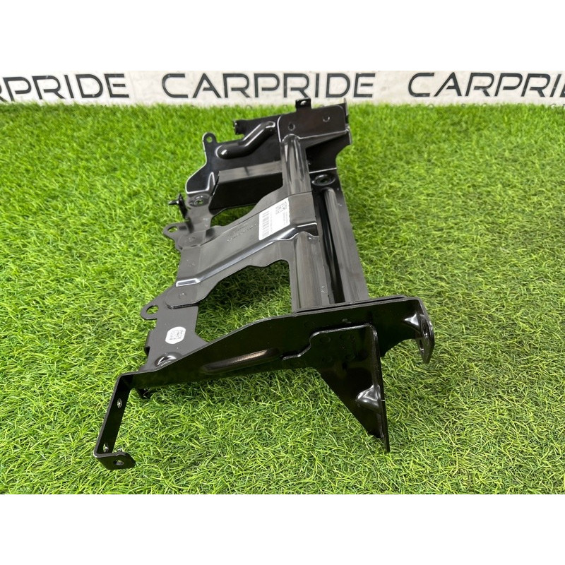 Кронштейн инвертора (электрика) Mercedes-Benz EQB 350 X243 2022 A2433451900