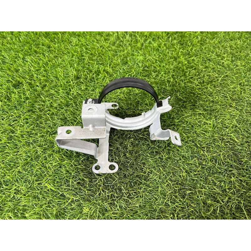 Кронштейн дополнительного насоса ОЖ (кронштейны двигателя) Mercedes-Benz EQB 350 X243 2022 A2435040600