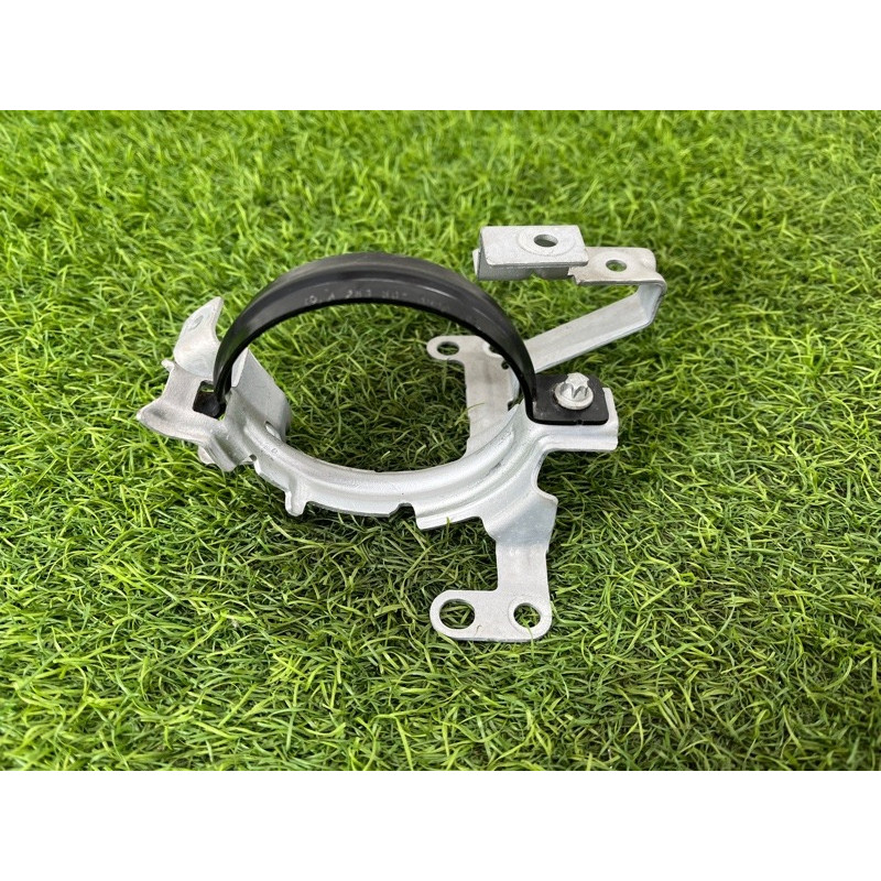 Кронштейн дополнительного насоса ОЖ (кронштейны двигателя) Mercedes-Benz EQB 350 X243 2022 A2435040600