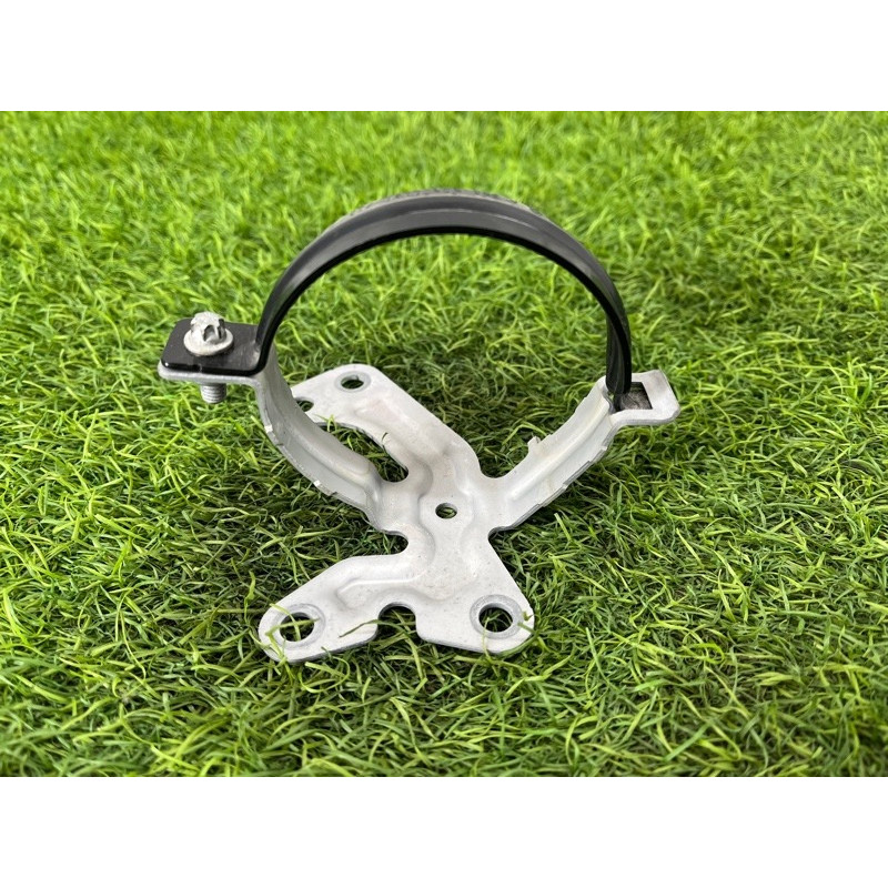 Кронштейн дополнительного насоса ОЖ (кронштейны двигателя) Mercedes-Benz EQB 350 X243 2022 A2438302600