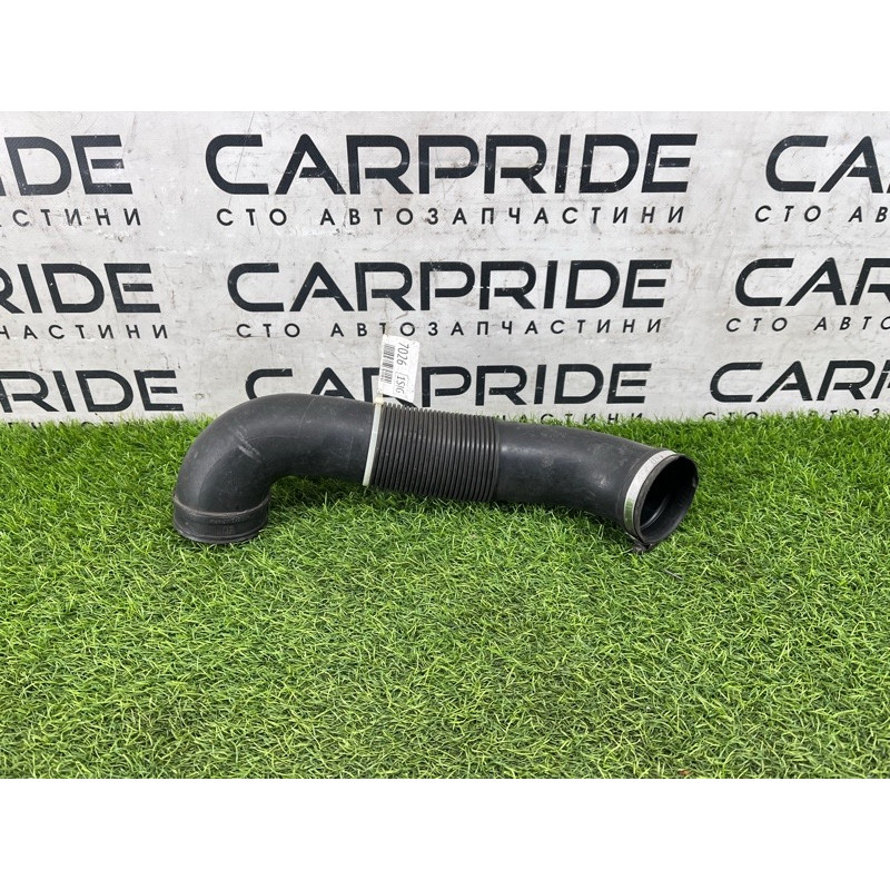 Патрубок повітряного фільтра (подача палива) Opel SIGNUM 1 2006 2.2 YH 09231937