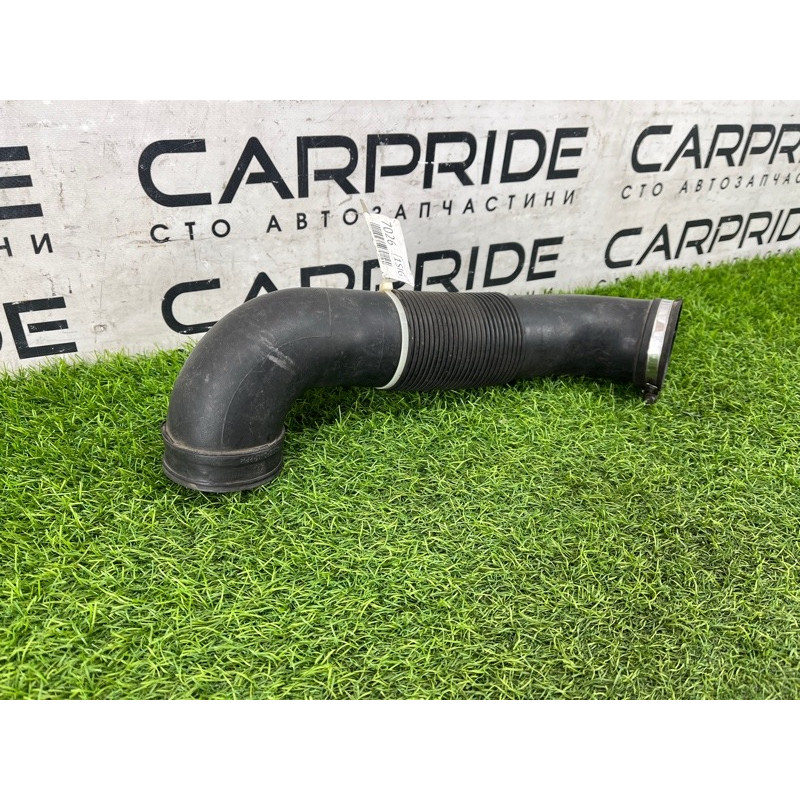 Патрубок повітряного фільтра (подача палива) Opel SIGNUM 1 2006 2.2 YH 09231937