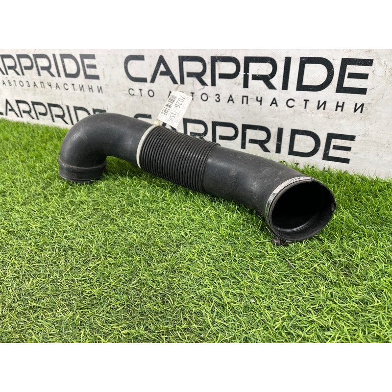 Патрубок повітряного фільтра (подача палива) Opel SIGNUM 1 2006 2.2 YH 09231937