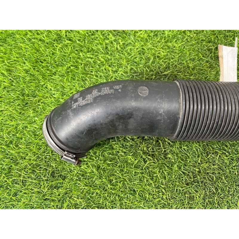 Патрубок повітряного фільтра (подача палива) Opel SIGNUM 1 2006 2.2 YH 09231937