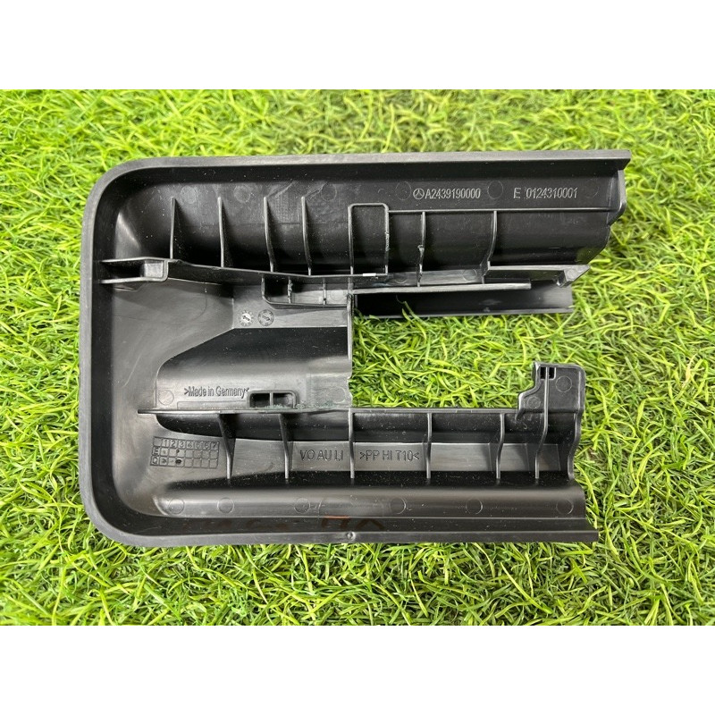 Заглушка сидіння (салон) Mercedes-Benz EQB 350 X243 2022 A24391900009051