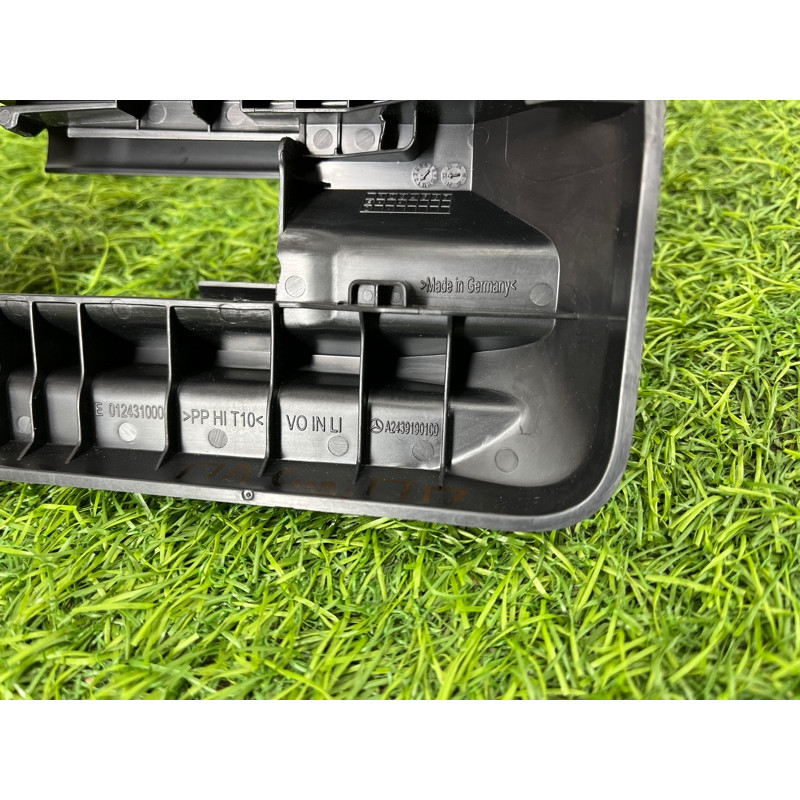 Заглушка сидіння (салон) Mercedes-Benz EQB 350 X243 2022 A24391901009051