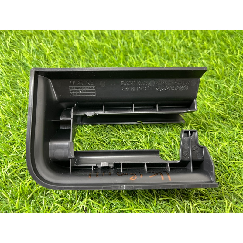 Заглушка сидения (салон) Mercedes-Benz EQB 350 X243 2022 A24391906009051