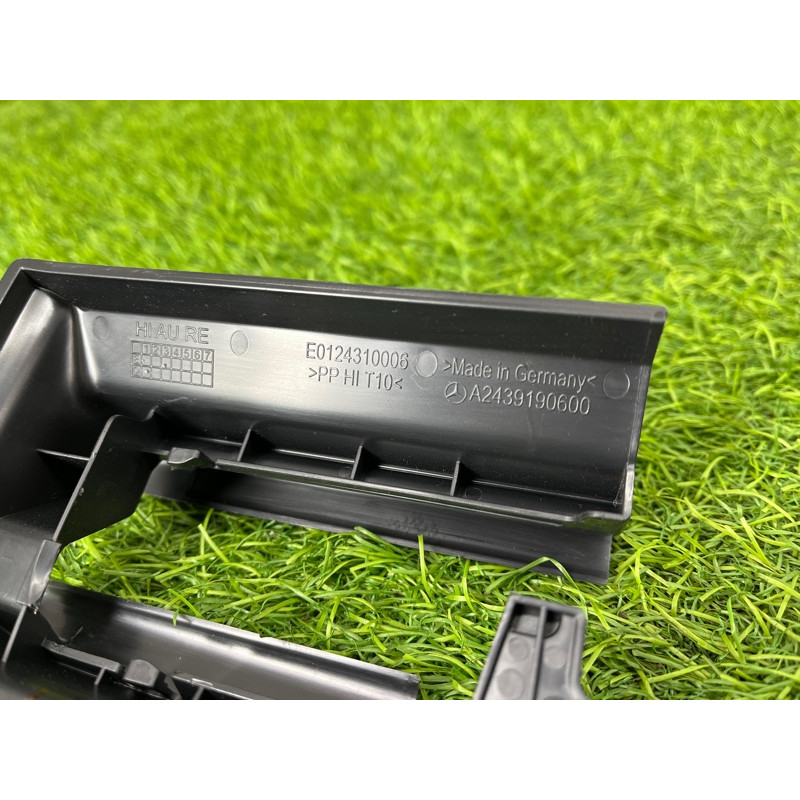 Заглушка сидения (салон) Mercedes-Benz EQB 350 X243 2022 A24391906009051