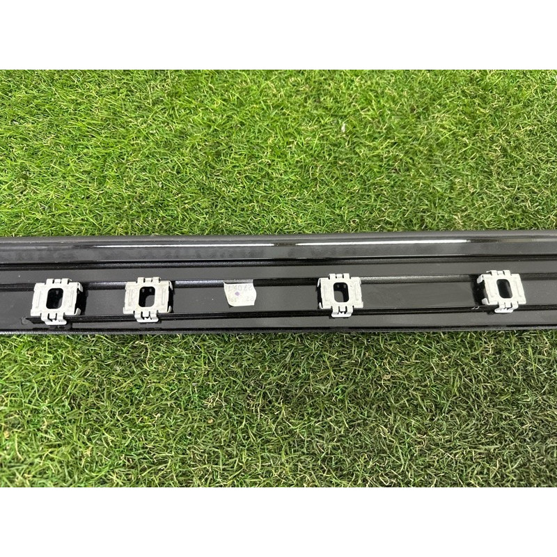 Молдинг крыши (кузов и элементы) LAND ROVER Range Rover L405 2016 5.0 LR038350