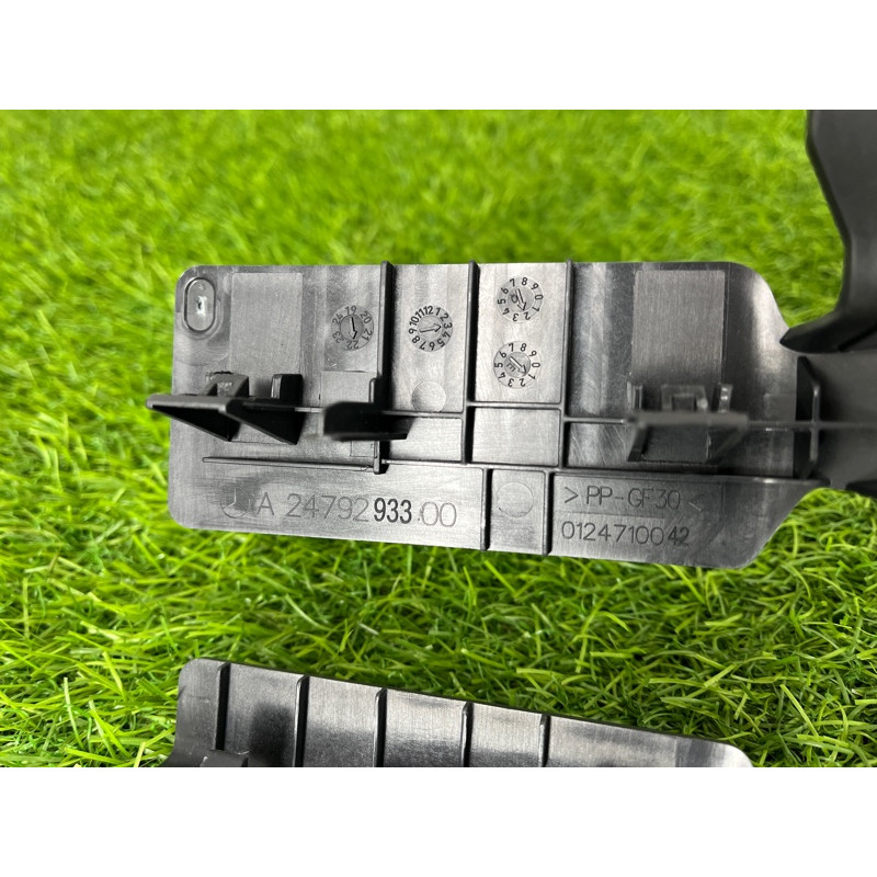 Заглушка сидіння (салон) Mercedes-Benz EQB 350 X243 2022 A2479293300