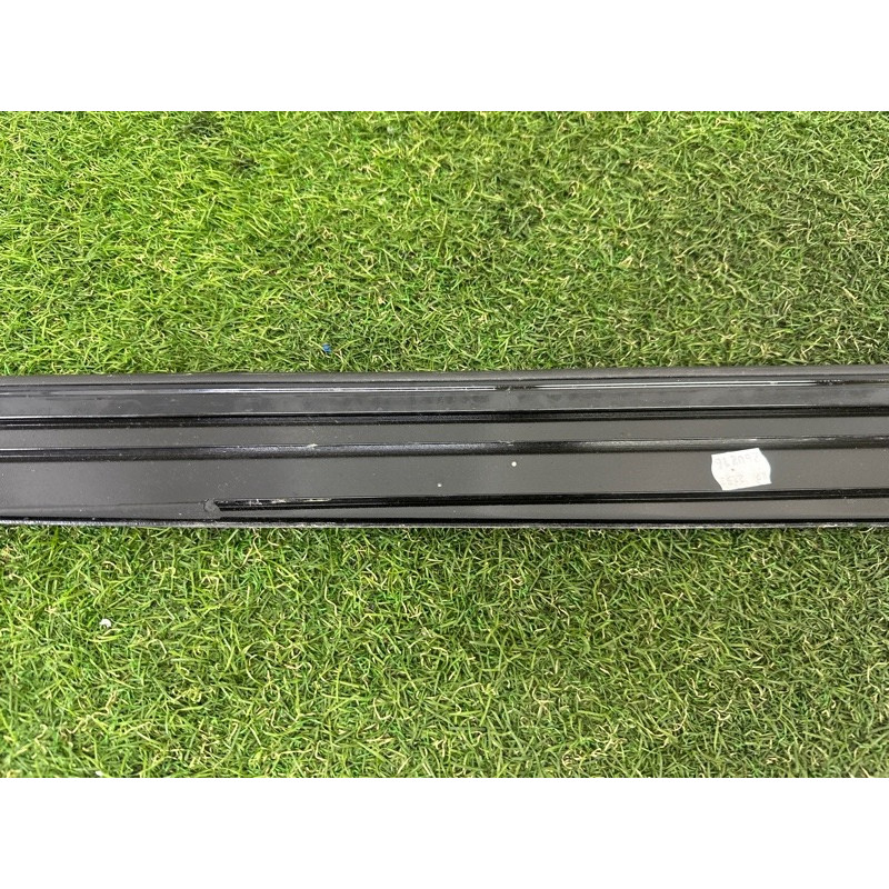 Молдинг крыши (кузов и элементы) LAND ROVER RANGE ROVER Sport L494 2016 3.0 Diesel LR038350