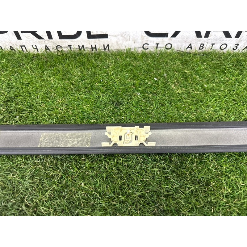 Молдинг крыши (кузов и элементы) LAND ROVER RANGE ROVER Sport L494 2016 3.0 Diesel LR072887