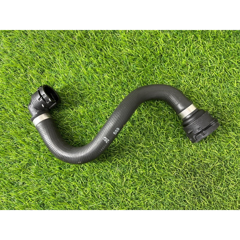 Патрубок (система охлаждения) Mercedes-Benz EQB 350 X243 2022 A2435002800