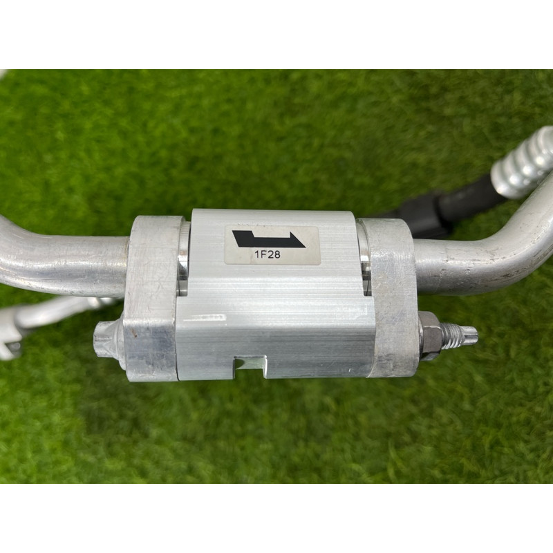 Трубка кондиционера (отопление и кондиционирование) Mercedes-Benz EQB 350 X243 2022 A2438307800