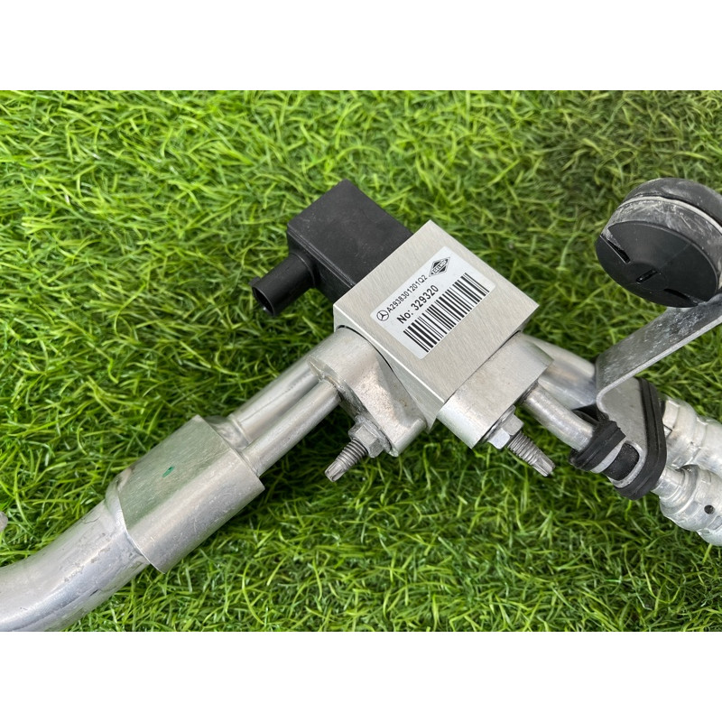 Трубка кондиционера (отопление и кондиционирование) Mercedes-Benz EQB 350 X243 2022 A2438307800