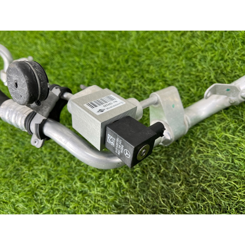 Трубка кондиционера (отопление и кондиционирование) Mercedes-Benz EQB 350 X243 2022 A2438307800