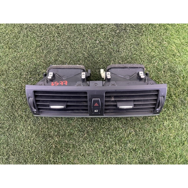 Центральный дефлектор салона (салон) BMW X5 E70 2012 3.0 N55B30 64229220101