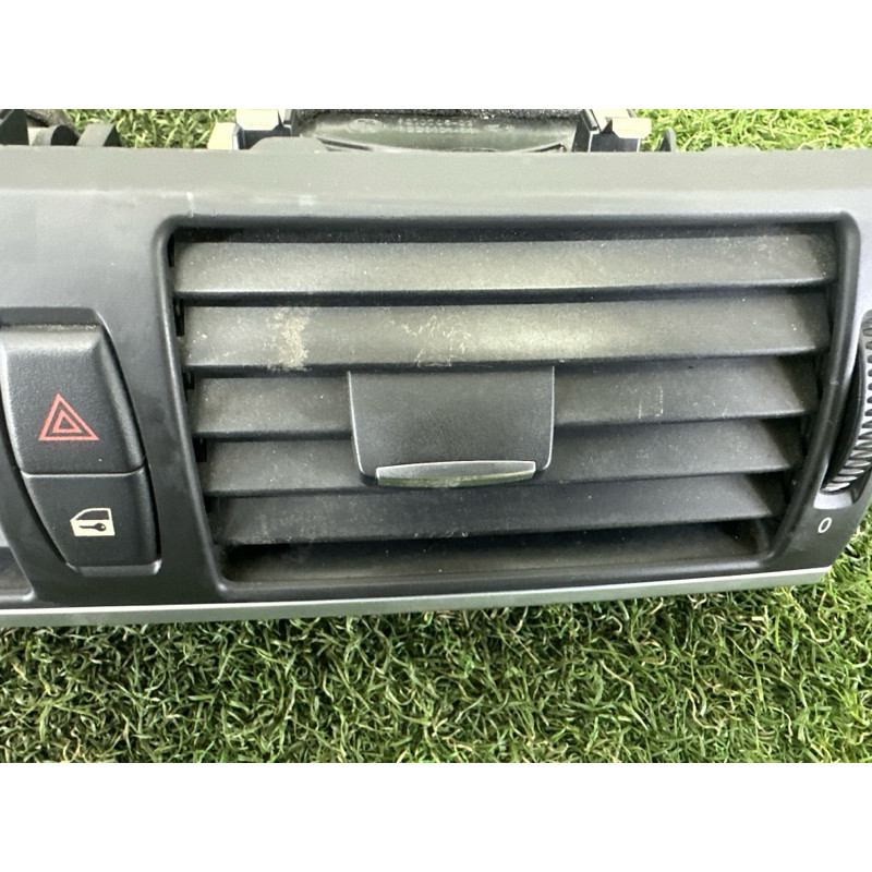 Центральный дефлектор салона (салон) BMW X5 E70 2012 3.0 N55B30 64229220101