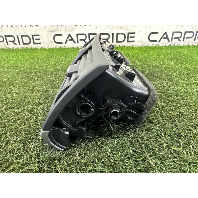 Центральный дефлектор салона (салон) BMW X5 E70 2012 3.0 N55B30 64229220101