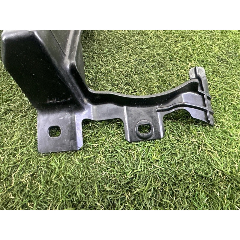 Кронштейн датчика слепых зон (кузов и элементы) LAND ROVER Range Rover Evoque L538 2016 2.0 LR048697