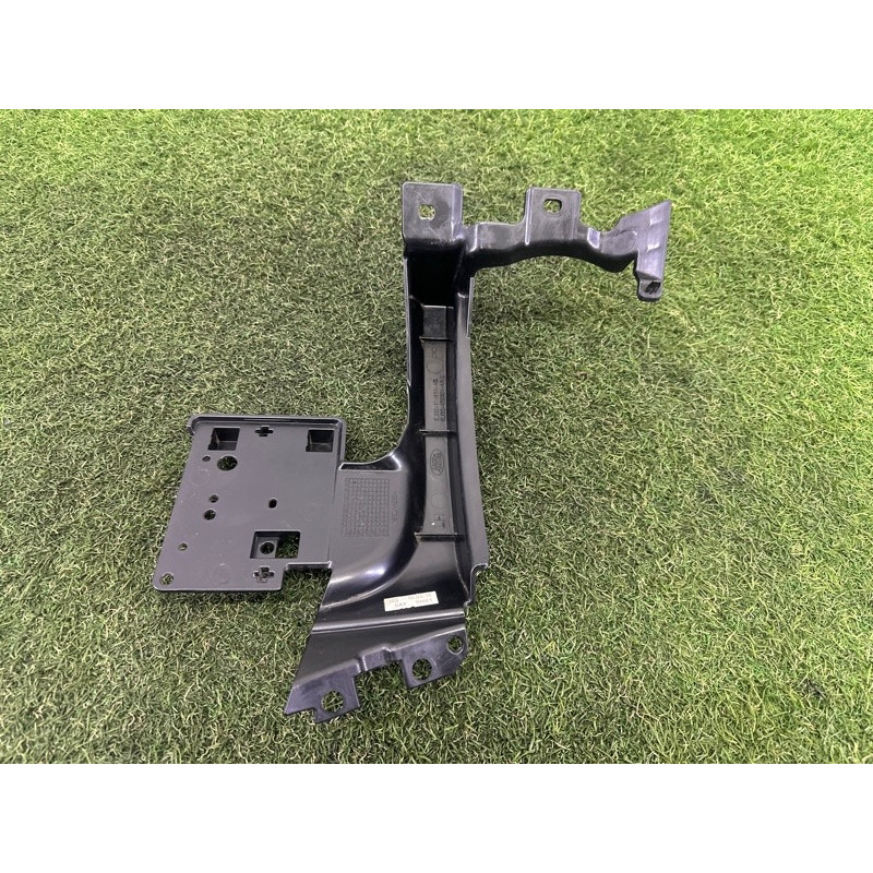 Кронштейн датчика слепых зон (кузов и элементы) LAND ROVER Range Rover Evoque L538 2016 2.0 LR048697