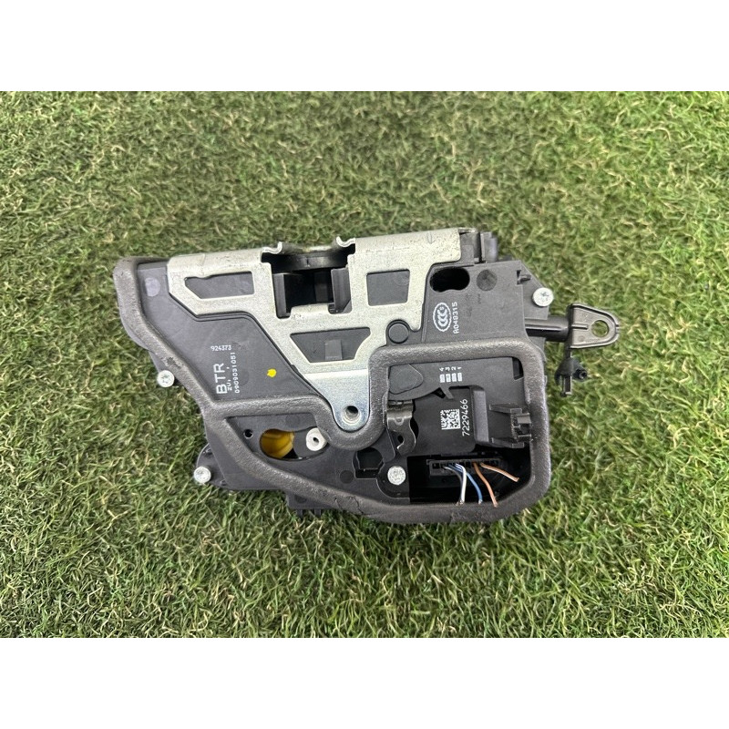 Замок двери (кузов и элементы) BMW 3-series E90 2010 3.0 N54 51217229458