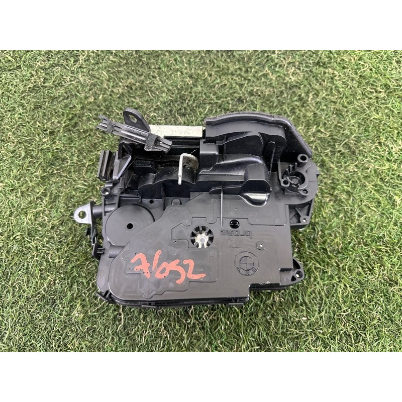 Замок двери (кузов и элементы) BMW 3-series E90 2010 3.0 N54 51217229458