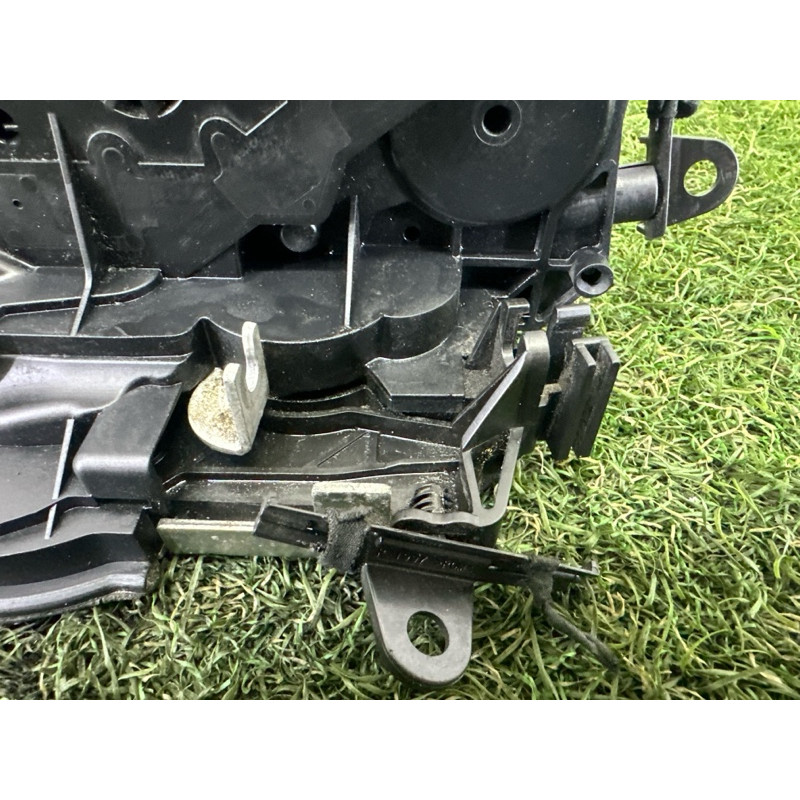 Замок двери (кузов и элементы) BMW 3-series E90 2010 3.0 N54 51217229458