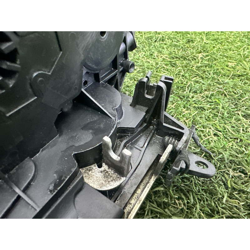 Замок двери (кузов и элементы) BMW 3-series E90 2010 3.0 N54 51217229458