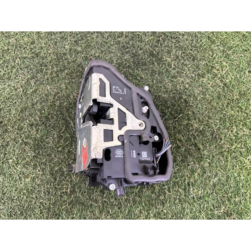 Замок двери (кузов и элементы) BMW 3-series E90 2010 3.0 N54 51217202143