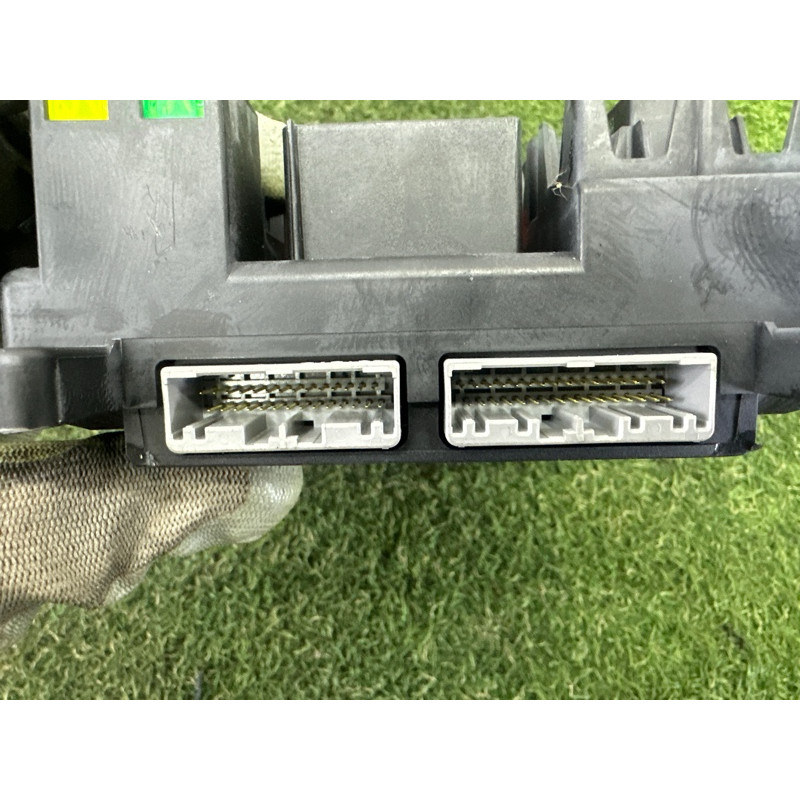 Блок предохранителей (электрика) LAND ROVER Range Rover Evoque L538 2016 2.0 LR070837