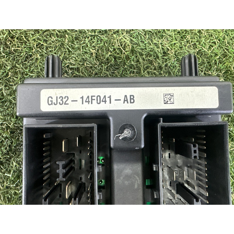 Блок предохранителей (электрика) LAND ROVER Range Rover Evoque L538 2016 2.0 LR070837