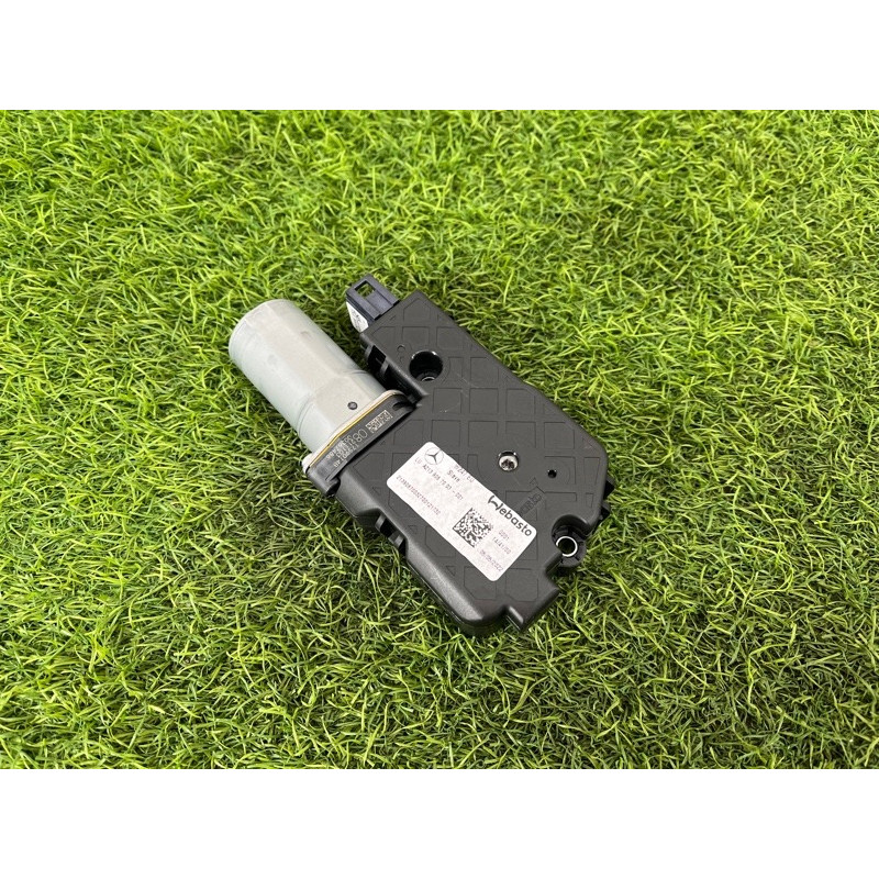 Мотор люка (электрика) Mercedes-Benz EQB 350 X243 2022 A2139067003